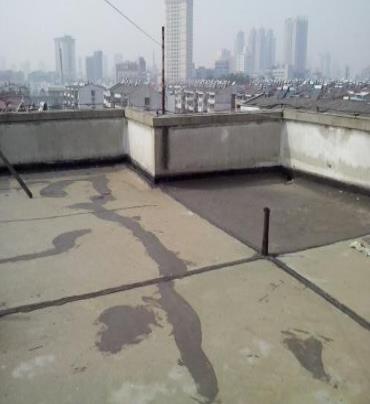三沙漏水维修 楼顶漏水是什么原因，楼顶漏水维修方法是什么?